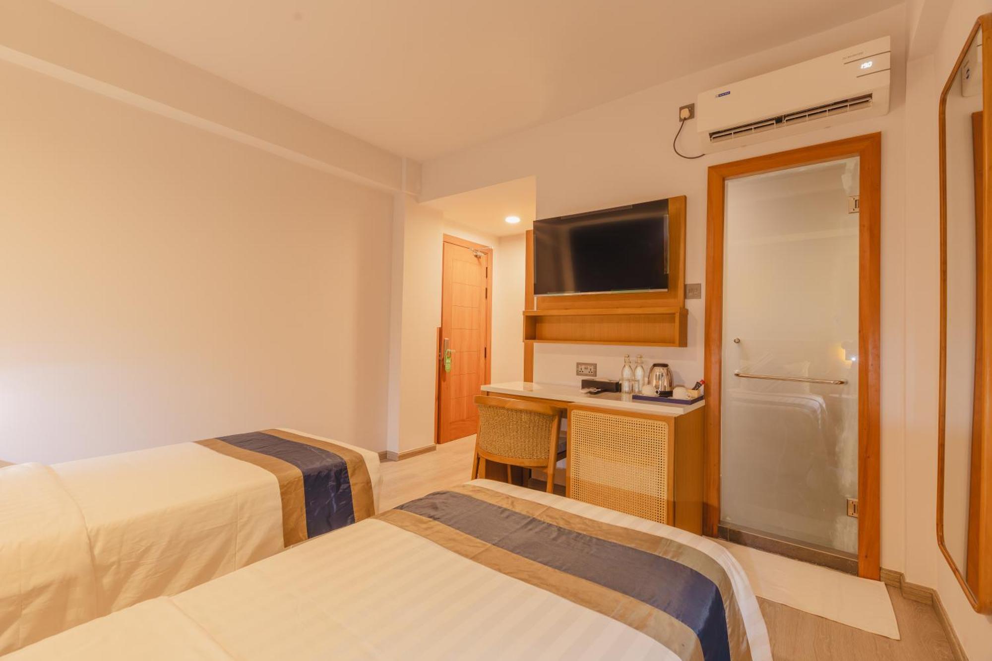 Hotel Umet Seaview With Free Airport Pick Up And Drop T&c Apply *